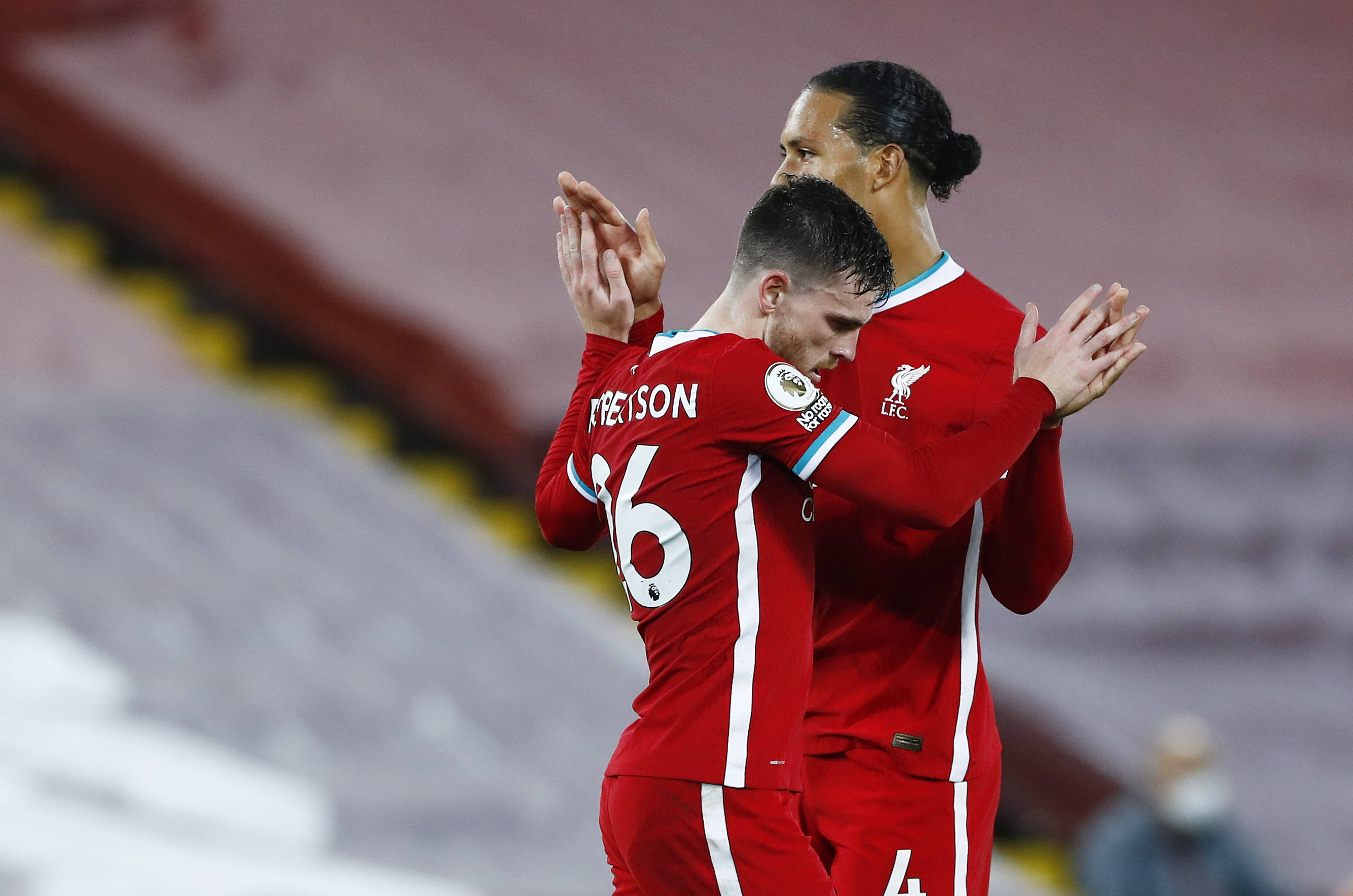 形成深刻的 形成深刻的